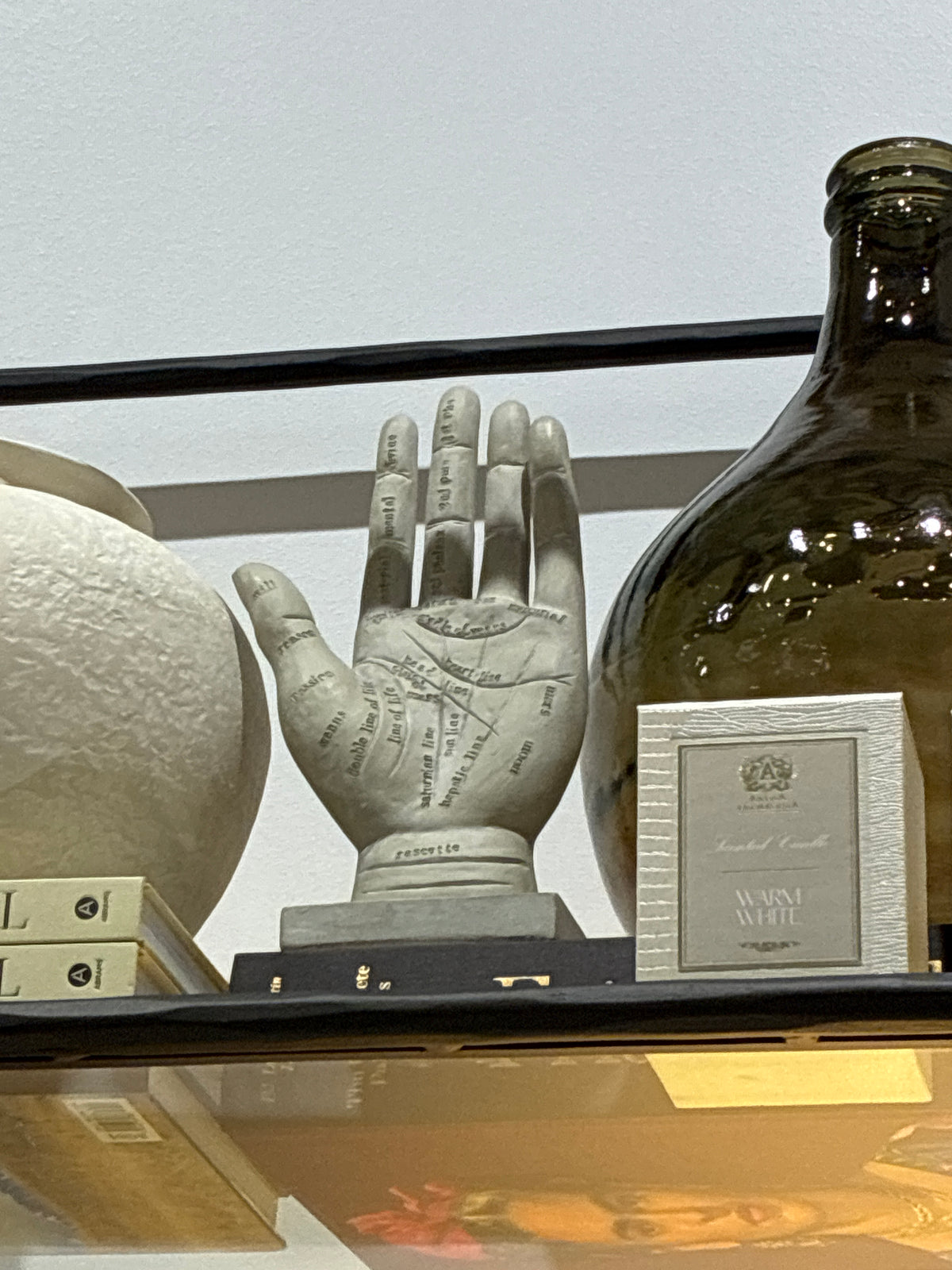 Hand Decor